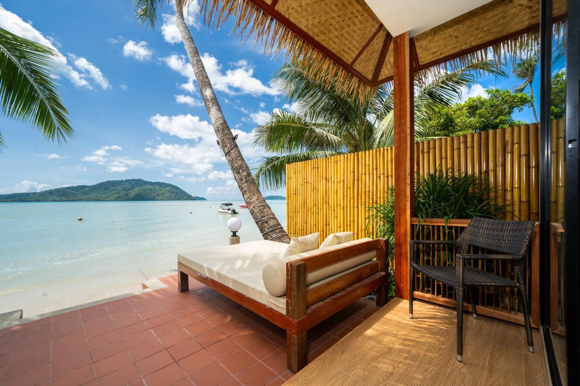 Friendship Beach Resort & Atmanjai Wellness Centre Rawai Eksteriør bilde