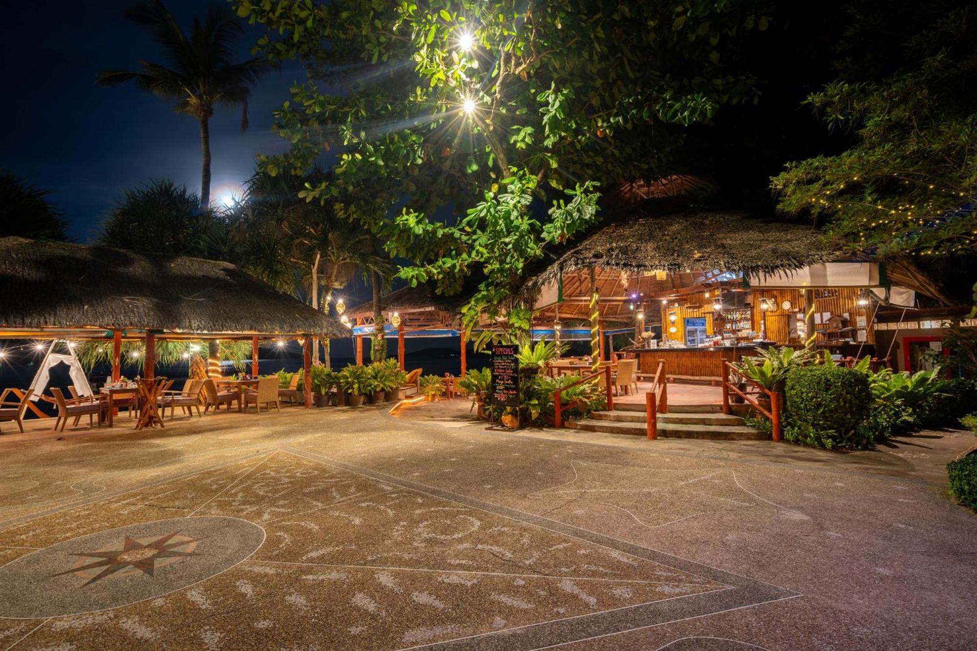 Friendship Beach Resort & Atmanjai Wellness Centre Rawai Eksteriør bilde