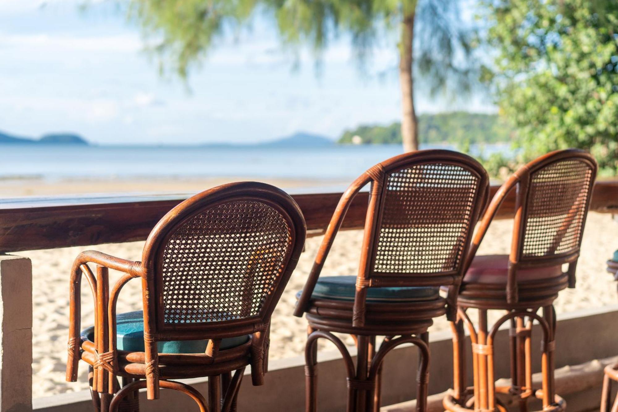 Friendship Beach Resort & Atmanjai Wellness Centre Rawai Eksteriør bilde
