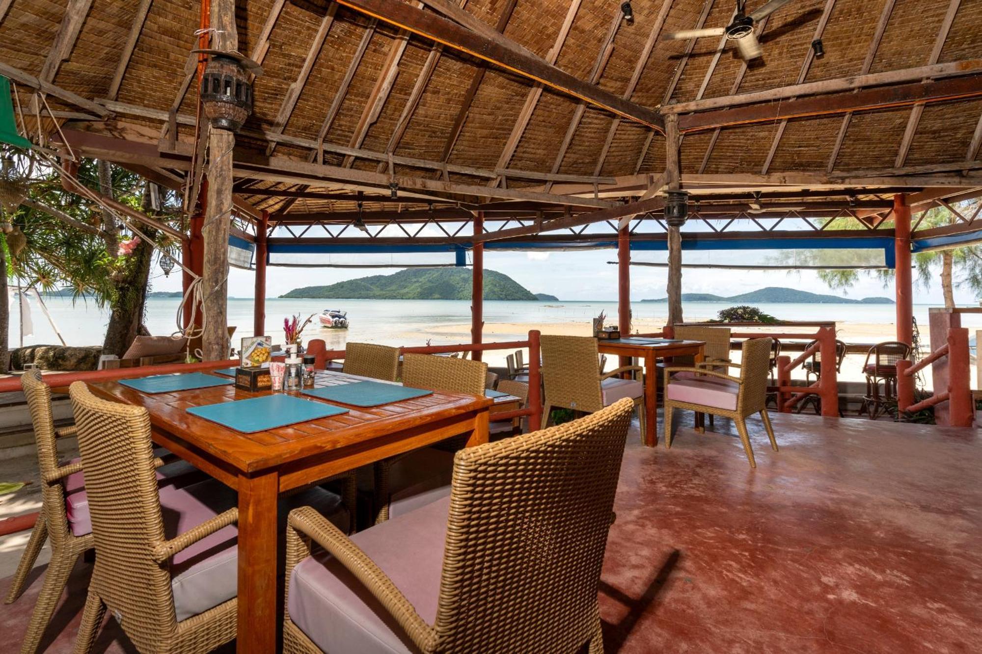 Friendship Beach Resort & Atmanjai Wellness Centre Rawai Eksteriør bilde