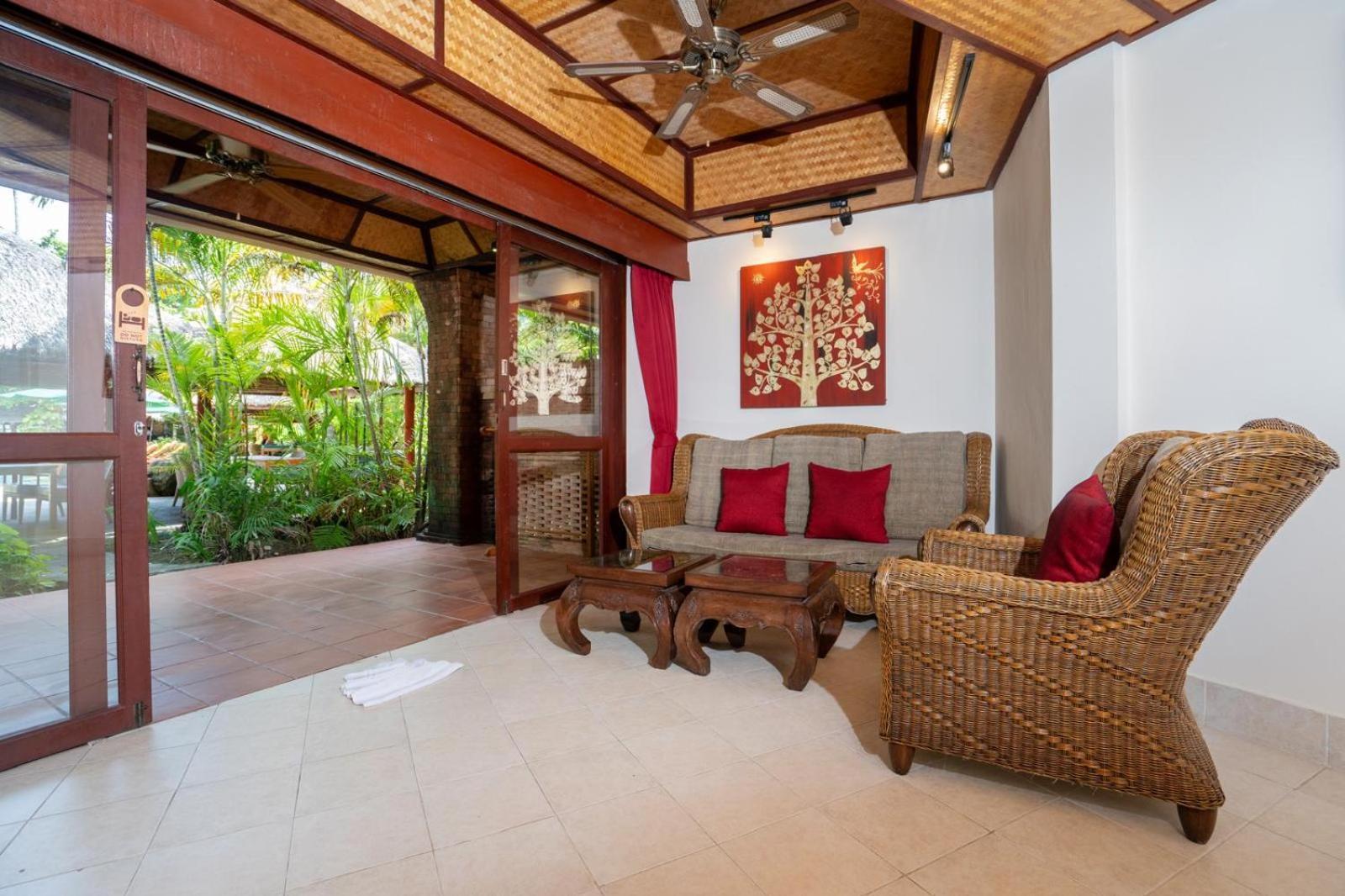 Friendship Beach Resort & Atmanjai Wellness Centre Rawai Rom bilde