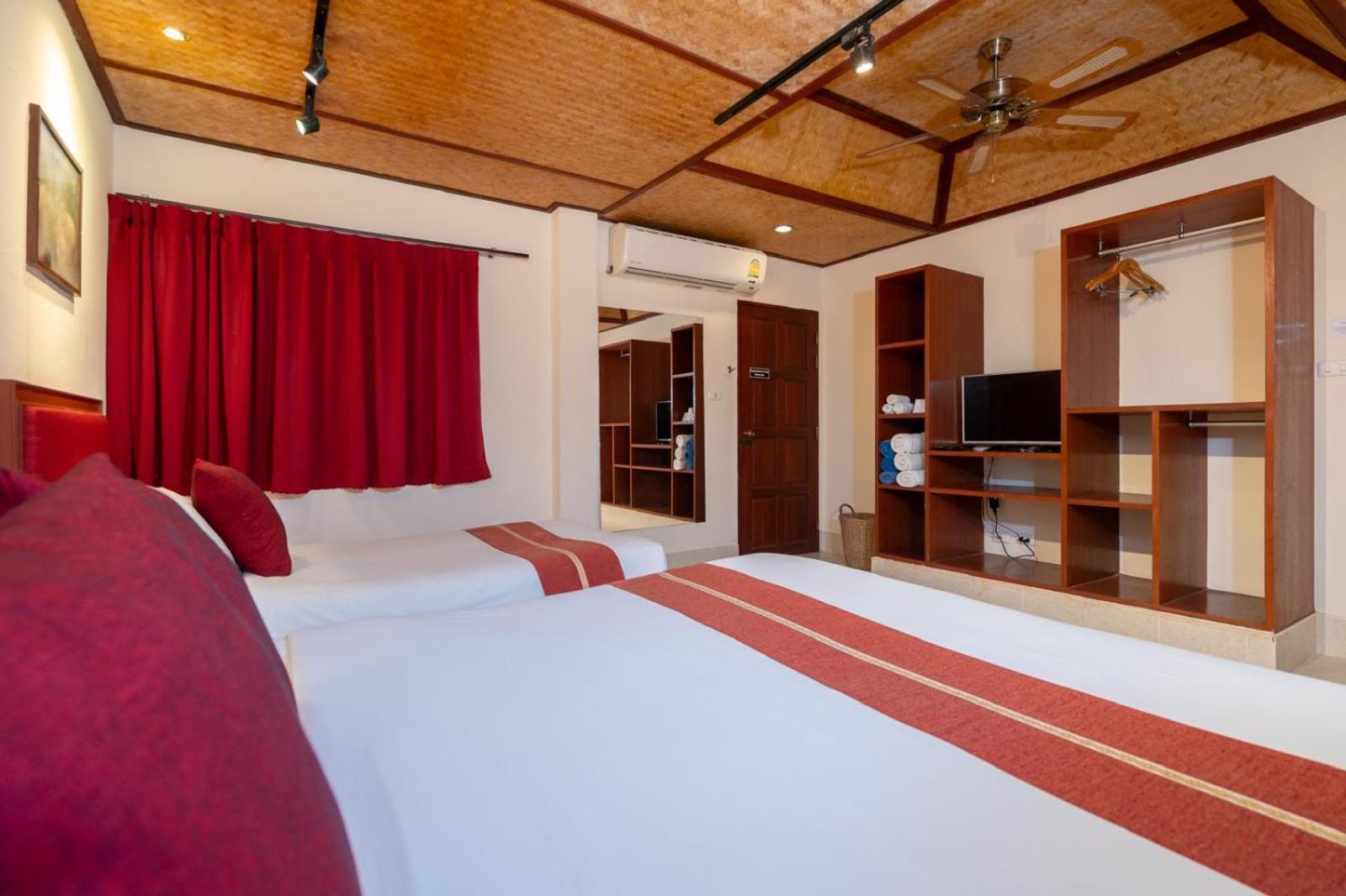 Friendship Beach Resort & Atmanjai Wellness Centre Rawai Rom bilde