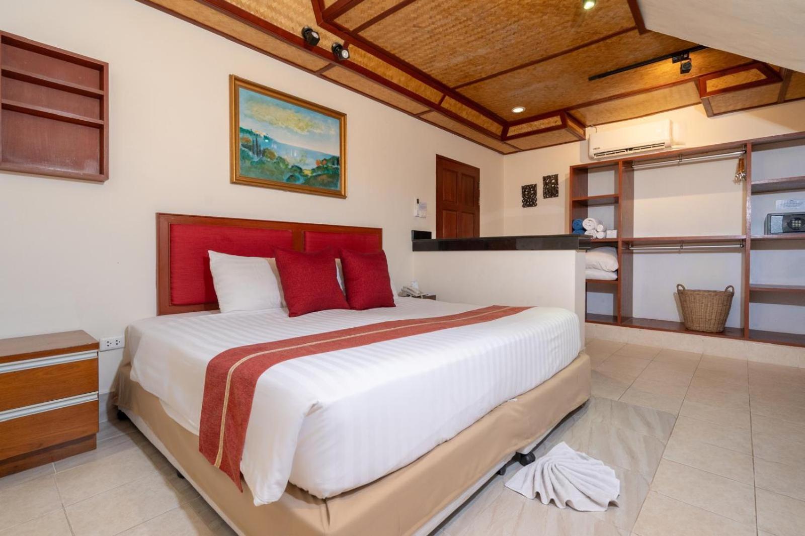 Friendship Beach Resort & Atmanjai Wellness Centre Rawai Rom bilde