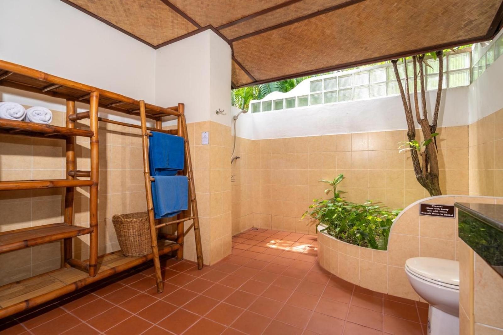 Friendship Beach Resort & Atmanjai Wellness Centre Rawai Rom bilde