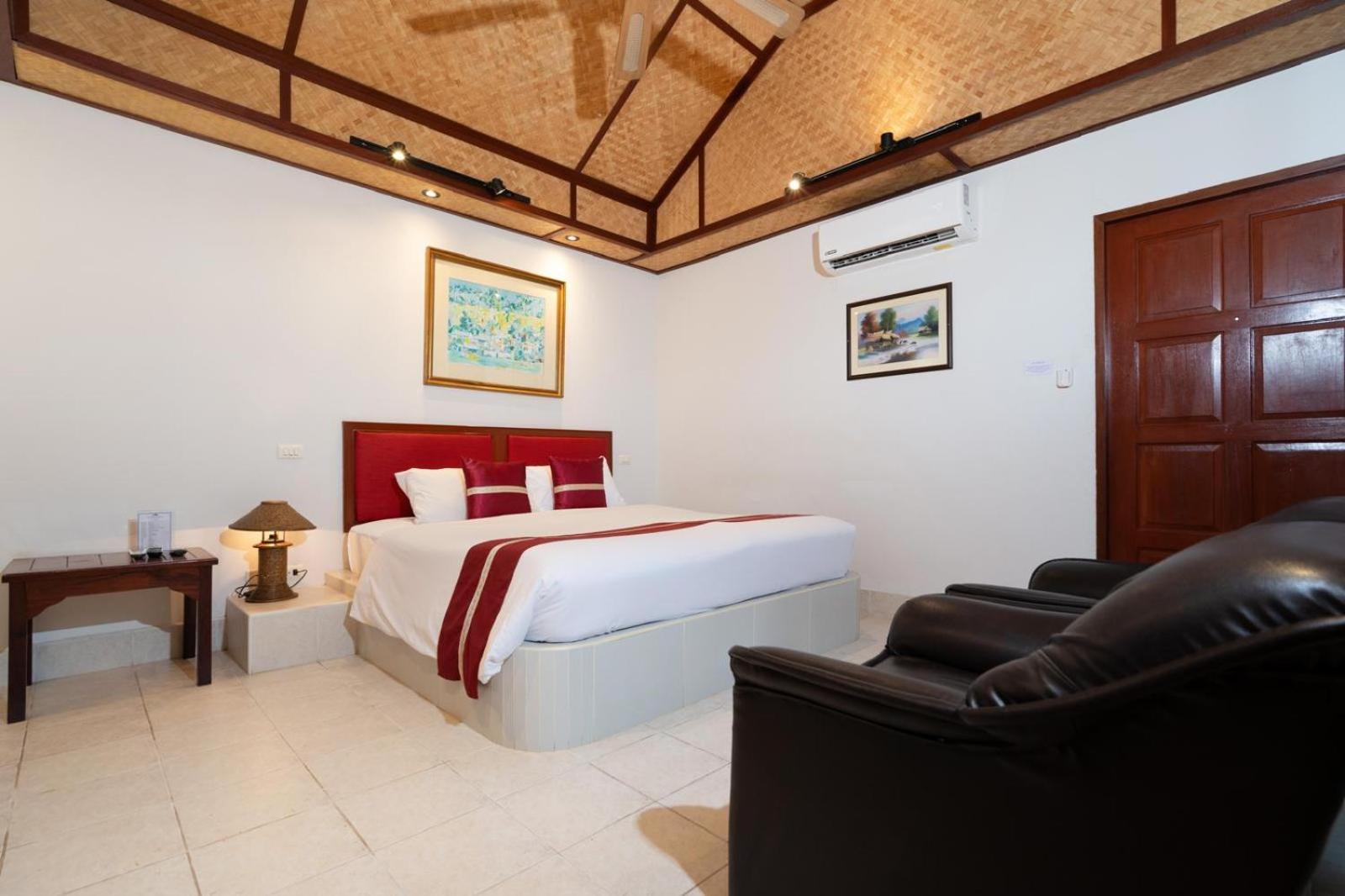 Friendship Beach Resort & Atmanjai Wellness Centre Rawai Rom bilde