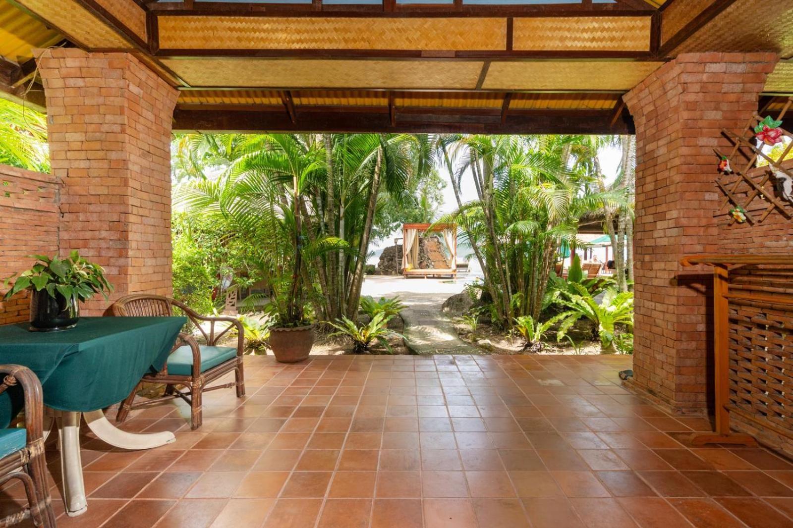 Friendship Beach Resort & Atmanjai Wellness Centre Rawai Rom bilde