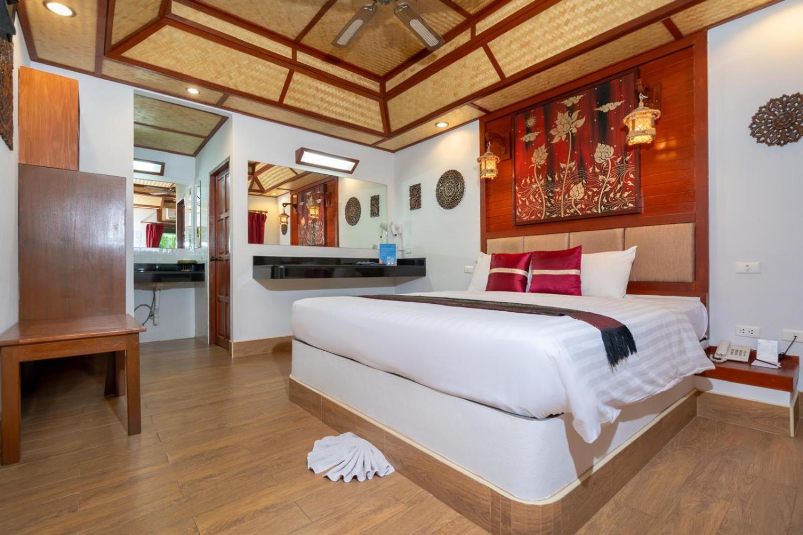Friendship Beach Resort & Atmanjai Wellness Centre Rawai Rom bilde